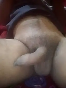 Snapshot of Desixxhot chatting on 11/02/25, 04:42 Desixxhot online show from 11/02/25, 04:42