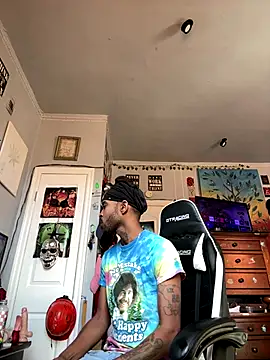 Snapshot of spideyzaddy chatting on 09/20/25, 07:59 spideyzaddy online show from 09/20/25, 07:59