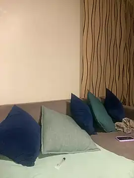 PETITE NAOMI online show from 03/18/25, 01:53