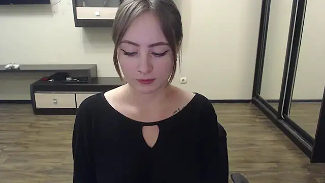 Laralianna online show from 12/09/24, 07:39