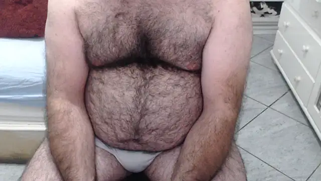 Snapshot of MysterBearMG chatting on 07/14/26, 02:05 MysterBearMG online show from 07/14/26, 02:05