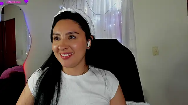 AnushaKumari online show from 01/03/25, 05:10