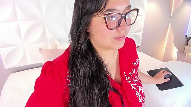 Dulce 26  online show from 02/12/25, 05:05