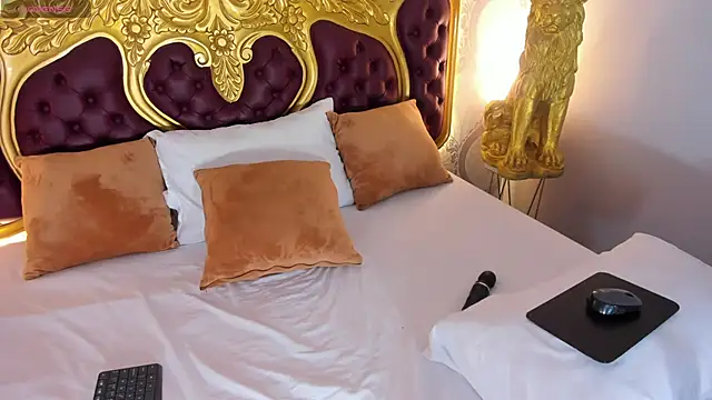 Dulce 26  online show from 03/22/25, 05:09