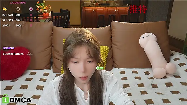 Luna520 online show from 01/03/25, 01:14