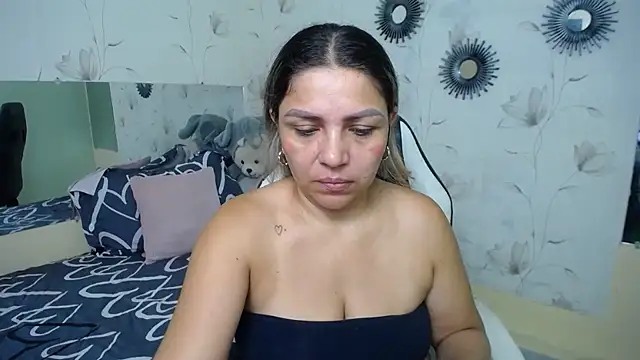 cum bigass online show from 10/06/25, 12:13