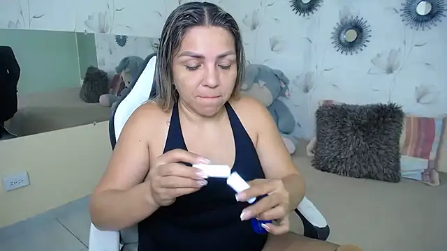 cum bigass online show from 12/18/25, 12:22