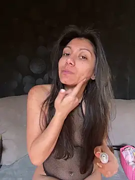 Snapshot of Kiscsillagg chatting on 01/28/25, 06:17 Kiscsillagg online show from 01/28/25, 06:17