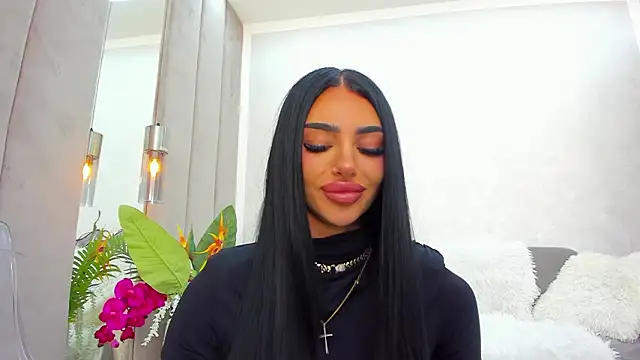 Britney Charm  online show from 03/10/26, 07:35