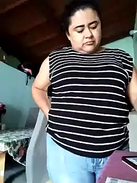 Monseratte21 online show from 02/11/25, 06:33