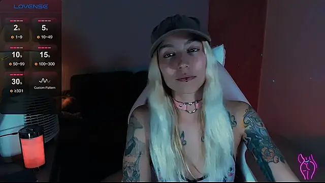 Saucy Jenn online show from 12/07/24, 05:48