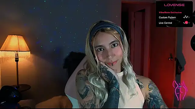 Saucy Jenn online show from 12/29/24, 12:09