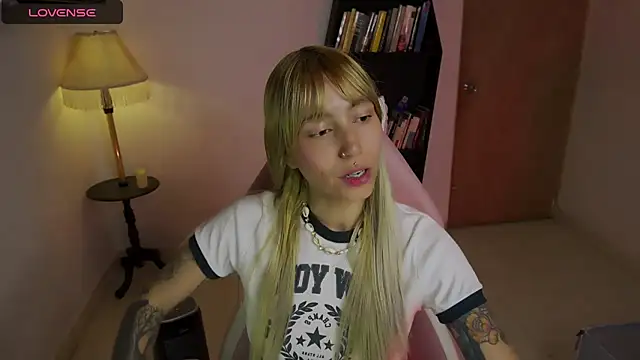 Saucy Jenn online show from 02/07/26, 02:59