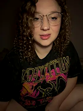 EmmieRae online show from 10/08/25, 03:26