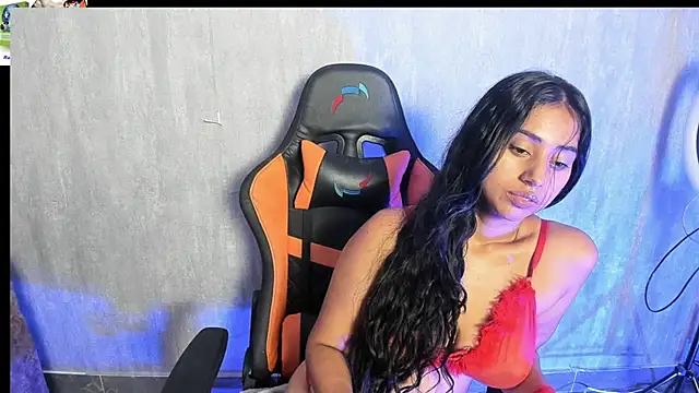 Valentinne z online show from 02/09/25, 04:25