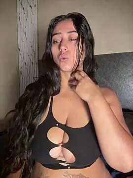 Valentinne z online show from 07/14/26, 10:21