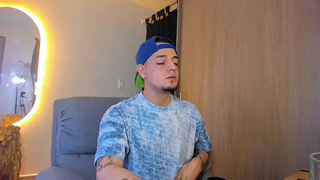 alejandro calderon1 online show from 02/03/25, 04:57