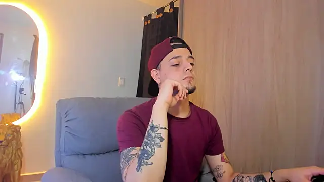 alejandro calderon1 online show from 02/17/25, 05:14