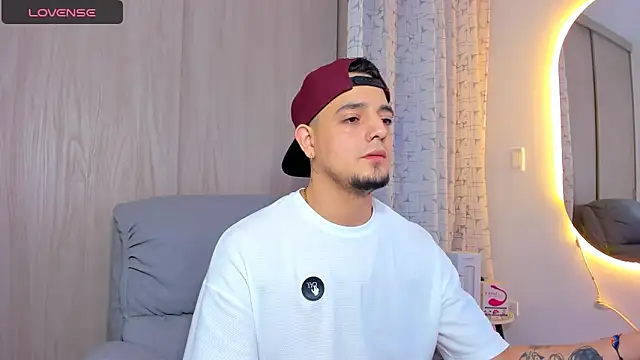 alejandro calderon1 online show from 10/02/25, 04:41