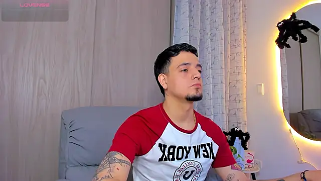 alejandro calderon1 online show from 10/14/25, 01:50