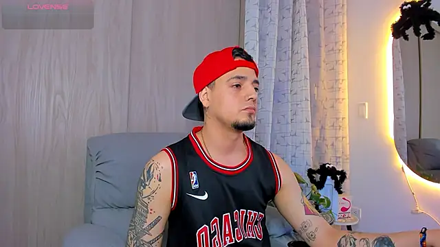 alejandro calderon1 online show from 10/18/25, 12:13