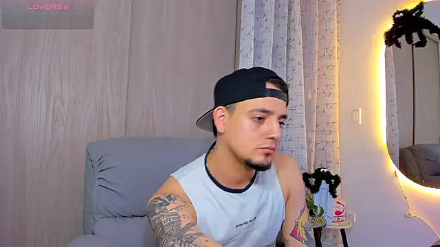 alejandro calderon1 online show from 10/19/25, 05:41