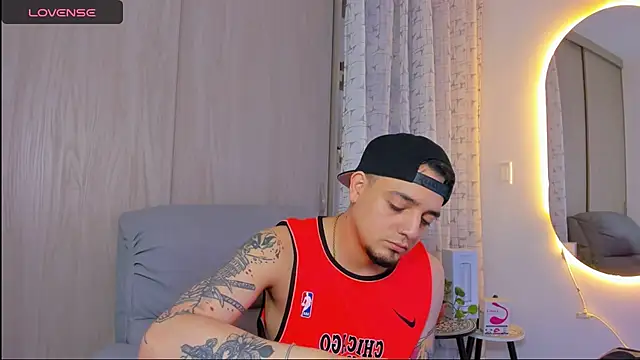 alejandro calderon1 online show from 11/06/25, 03:18