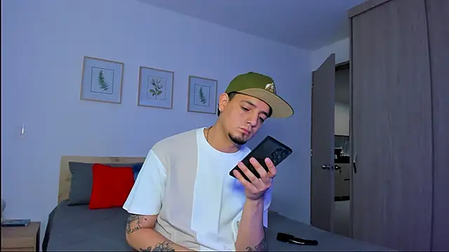 alejandro calderon1 online show from 11/30/25, 05:11