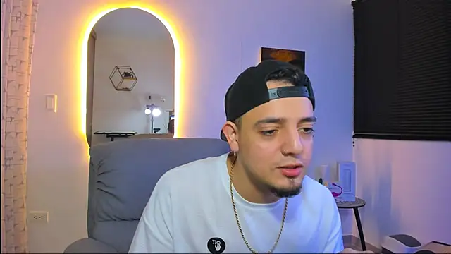 alejandro calderon1 online show from 02/17/26, 04:09