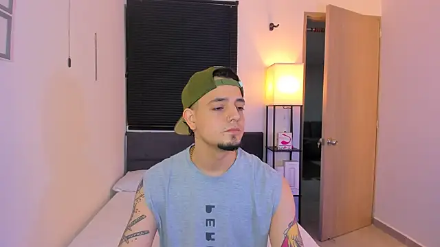 alejandro calderon1 online show from 04/10/26, 04:28