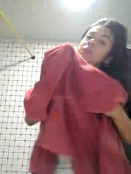 Snapshot of Hannah-grace chatting on 01/15/25, 11:32 Hannah-grace online show from 01/15/25, 11:32