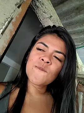 Snapshot of Hannah-grace chatting on 01/26/25, 01:58 Hannah-grace online show from 01/26/25, 01:58