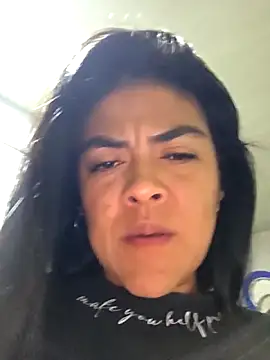 Snapshot of Hannah-grace chatting on 09/24/25, 09:45 Hannah-grace online show from 09/24/25, 09:45