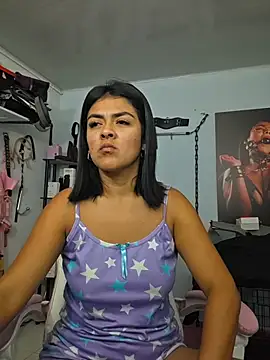 Snapshot of Hannah-grace chatting on 10/26/25, 09:37 Hannah-grace online show from 10/26/25, 09:37