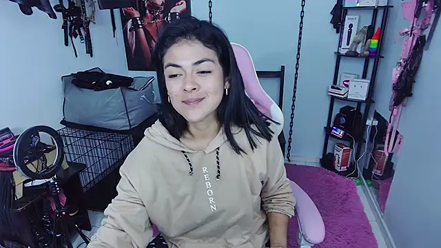 Snapshot of Hannah-grace chatting on 01/10/26, 01:02 Hannah-grace online show from 01/10/26, 01:02