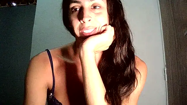 AlexiaDuucan online show from 03/08/25, 07:42