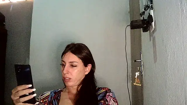 AlexiaDuucan online show from 10/24/25, 11:39