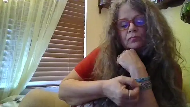 DestineeLoverGirl online show from 04/01/26, 04:59