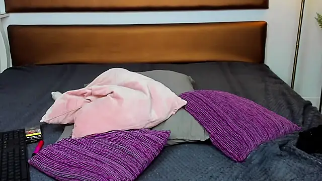 KatniseBabe online show from 02/22/25, 11:02