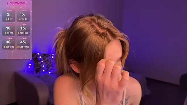 Chanel Gill online show from 01/11/25, 06:01