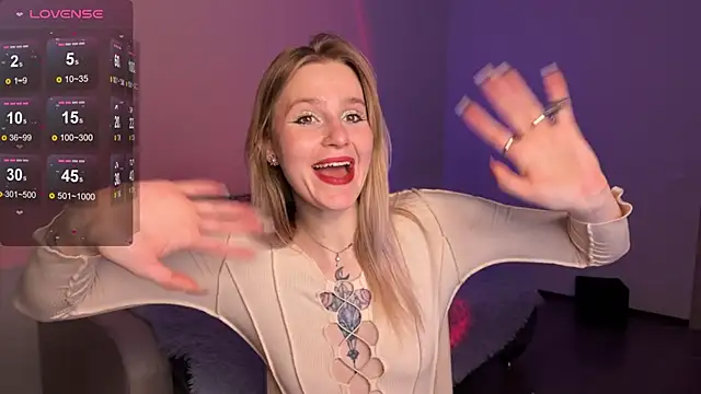 Chanel Gill online show from 03/07/25, 12:48