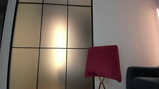 Lunaonekiss online show from 10/13/25, 11:32