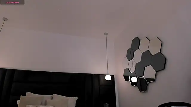 Snapshot of JennaOlsonX chatting on 02/01/25, 06:29 JennaOlsonX online show from 02/01/25, 06:29