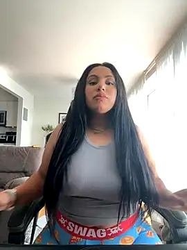 MeghanXO online show from 10/11/25, 06:17