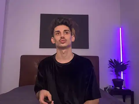 DanielCrush1 online show from 01/08/25, 10:37