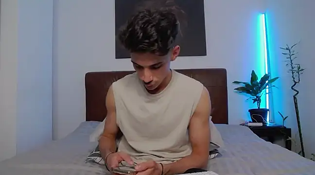 DanielCrush1 online show from 03/19/25, 04:45