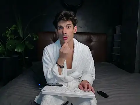 DanielCrush1 online show from 09/27/25, 01:49