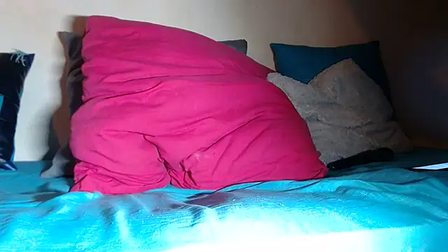 Queenofthenightx online show from 09/26/25, 08:13