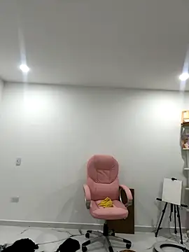 stormyy  online show from 10/24/25, 12:19