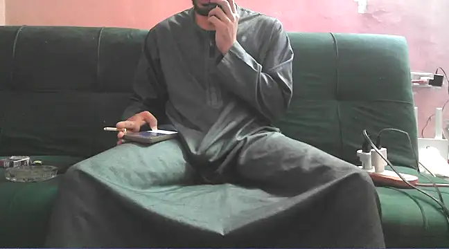 Snapshot of foxsanSs chatting on 03/08/25, 04:50 foxsanSs online show from 03/08/25, 04:50